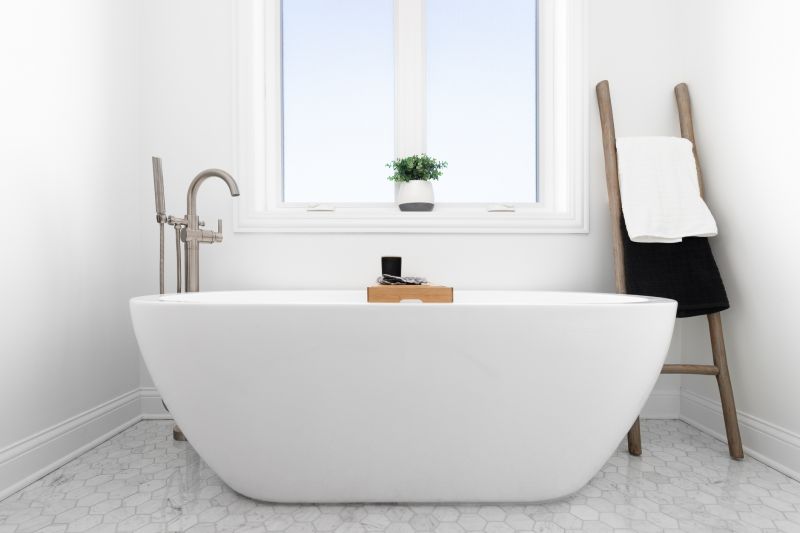 Compact Bathtubs